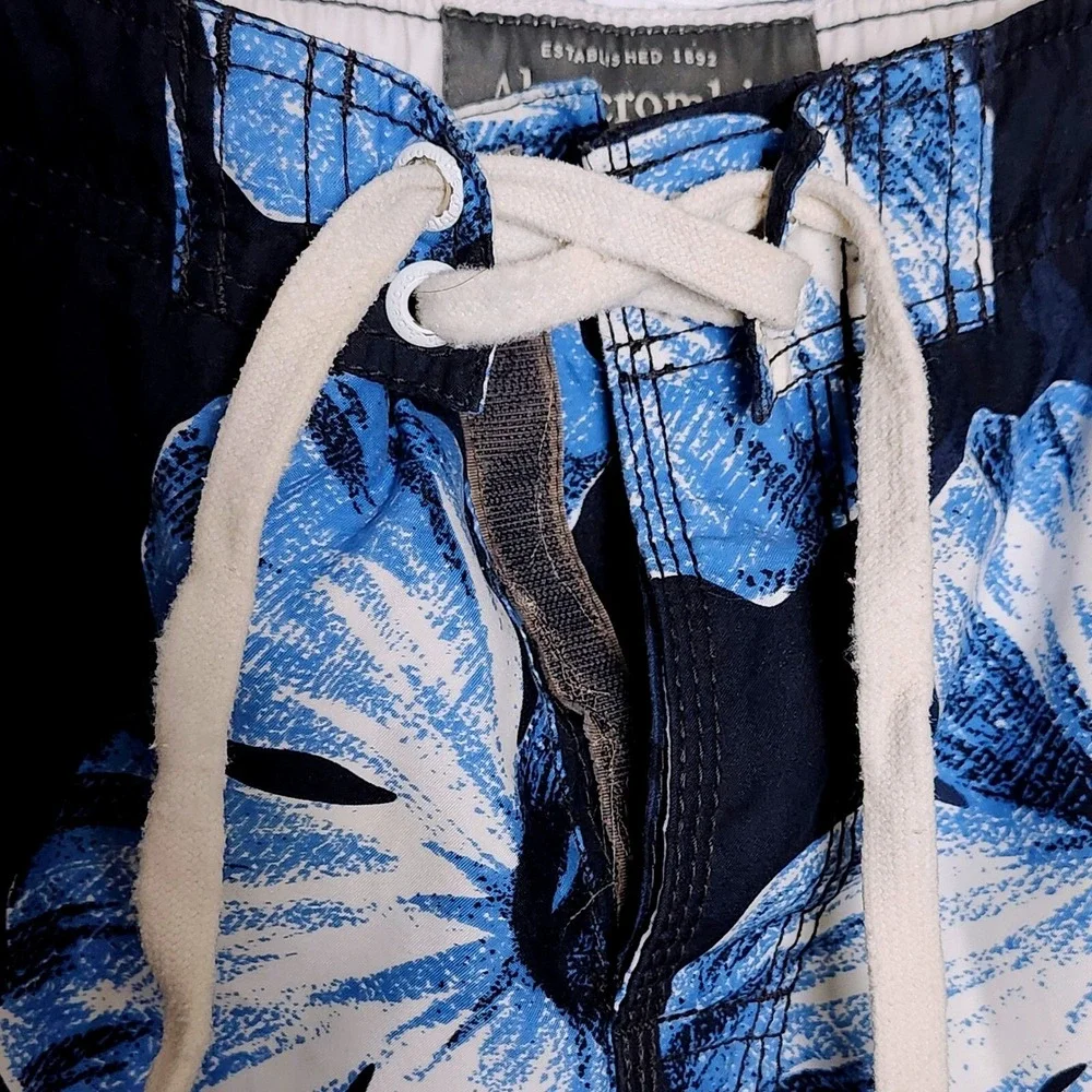 Abercrombie & Fitch Mens Blue Hibiscus Floral Board‎ Shorts Navy Size Large L